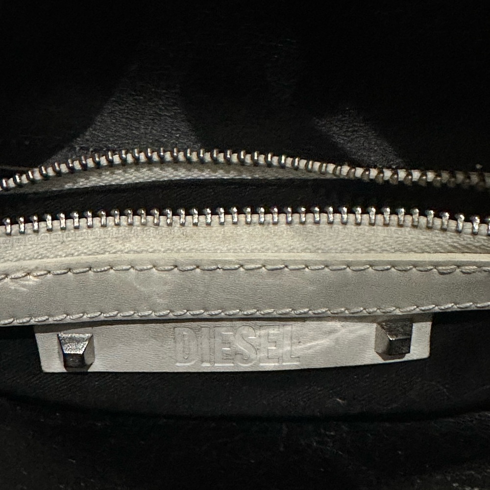 Diesel Distressed Shoulder Bag - Picture 4 of 6